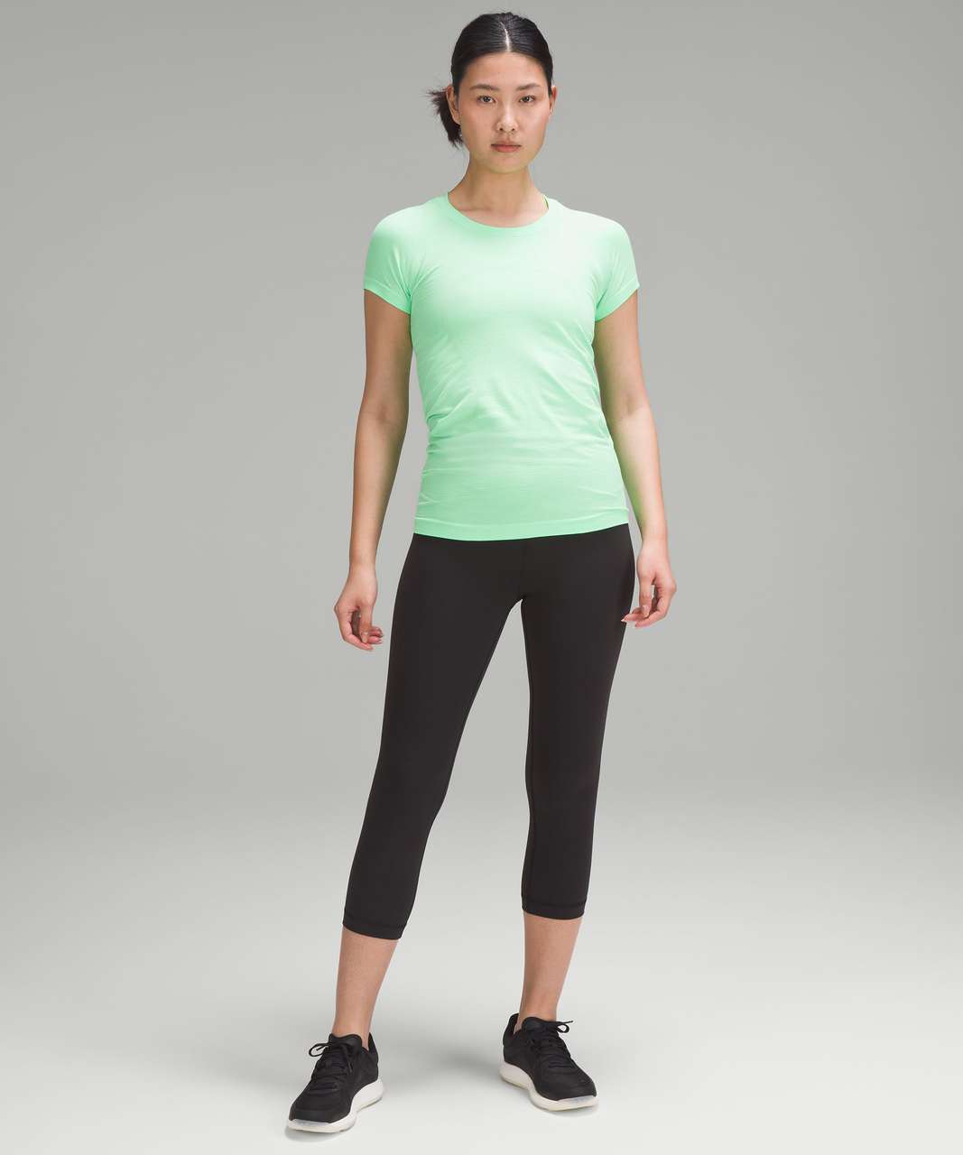 NEW LULULEMON Swiftly Tech 2.0 Short Sleeve Top 0 Pistachio Green