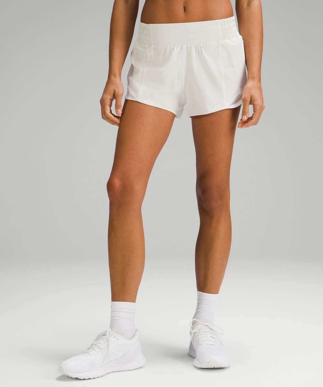 Lululemon Hotty Hot High-Rise Lined Short 2.5" - Bone