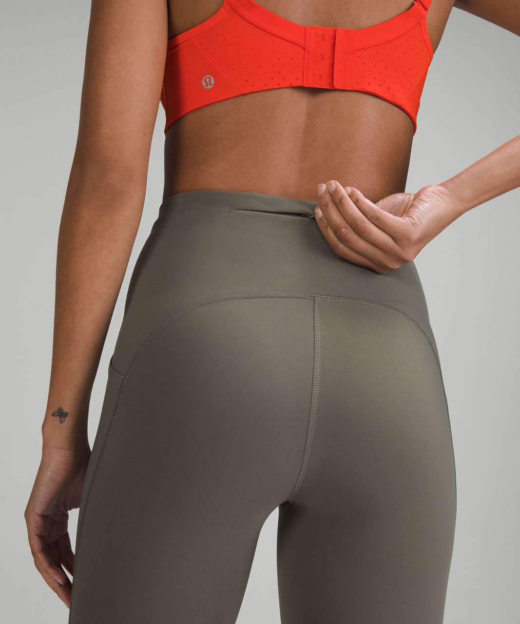 Lululemon Get Centred High Rise Tight 25 - Grey Sage - lulu fanatics