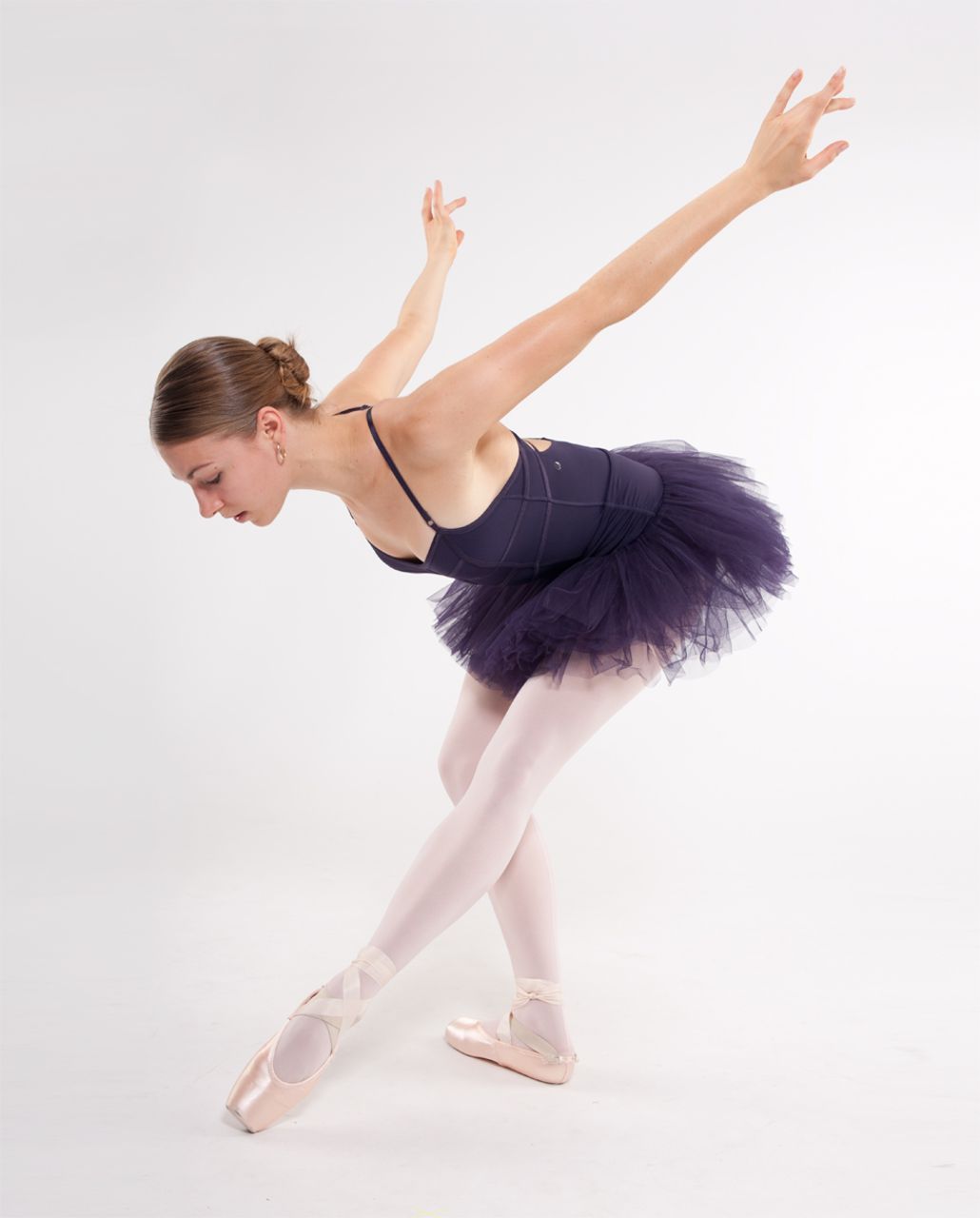 Lululemon Rehearsal Tutu - Black Swan