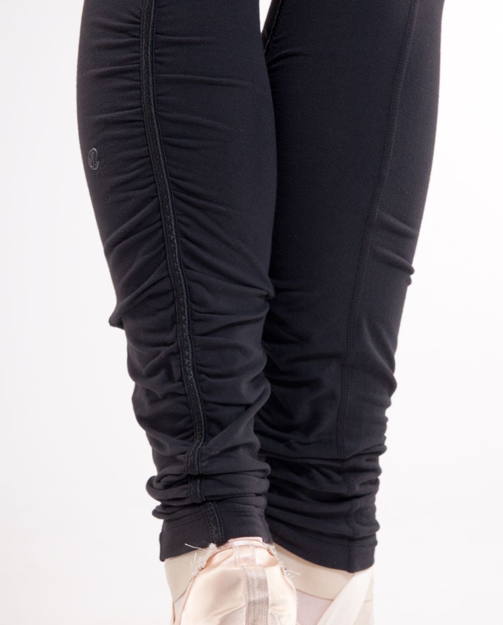 Lululemon Chasse Tight - Black