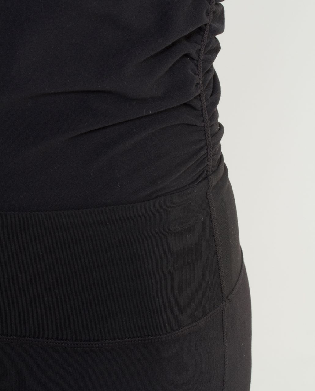 Lululemon Chasse Tight - Black - lulu fanatics