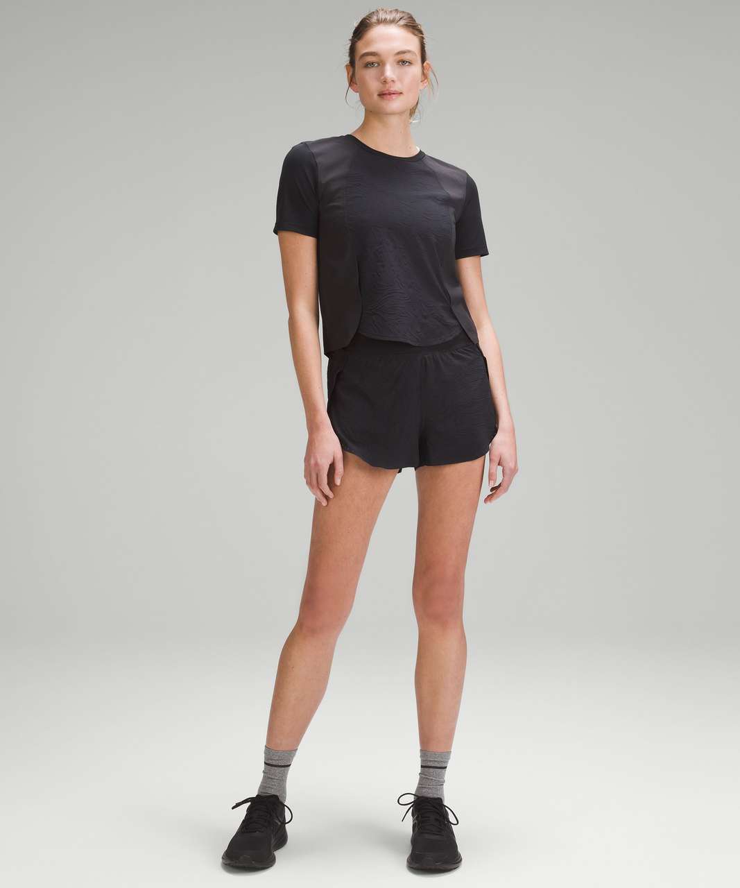 Lululemon Lightweight Stretch Running T-Shirt *Airflow - In-Sense Emboss Mini Black / Black