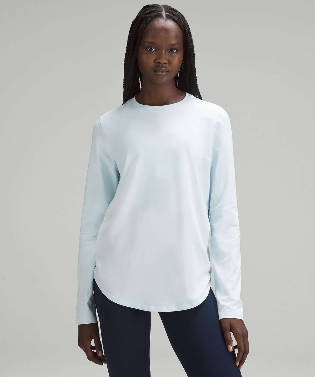 Lululemon Women's Size 4 Blue /Gray Asymmetrical Hem Long Sleeve Shirt