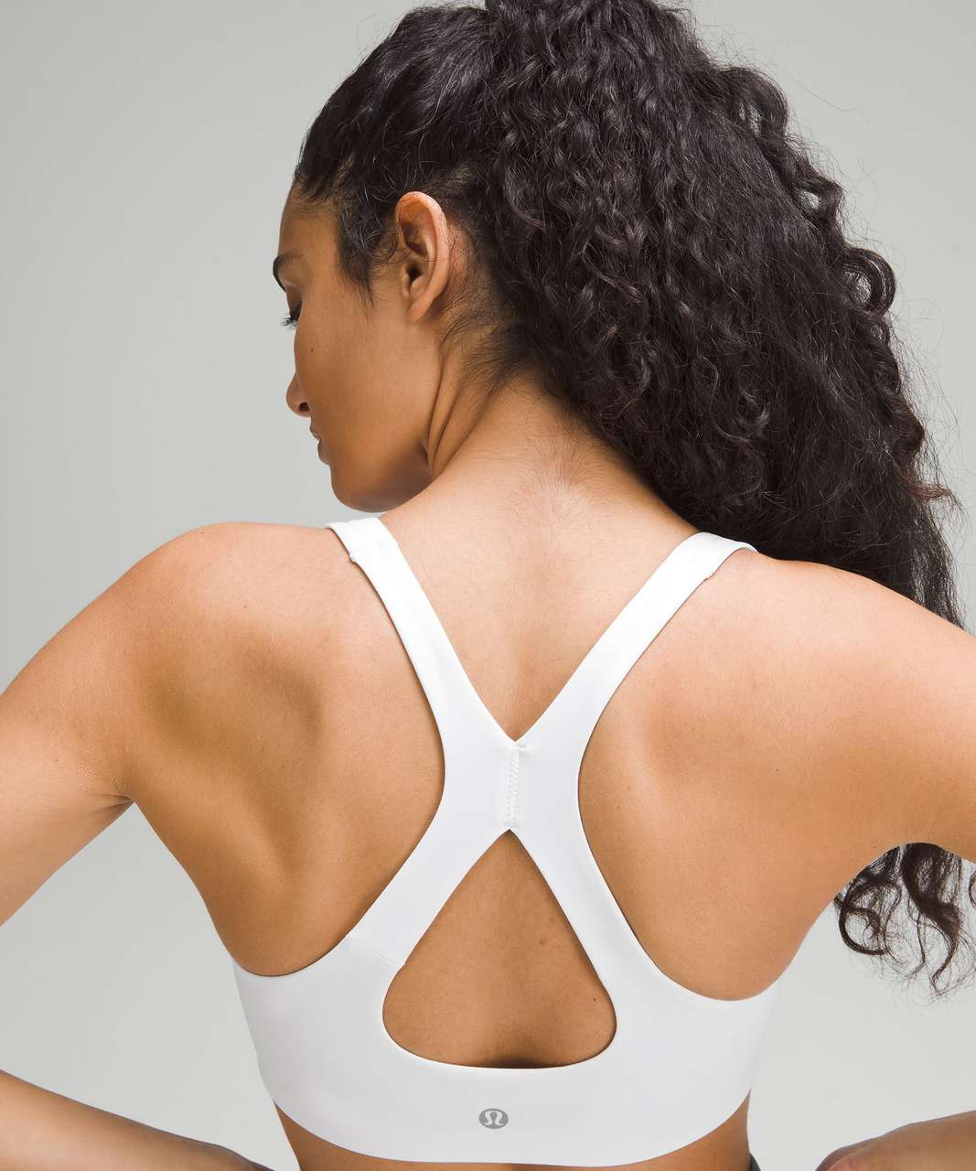 Lululemon SmoothCover Yoga Bra *Light Support, B/C Cup - White