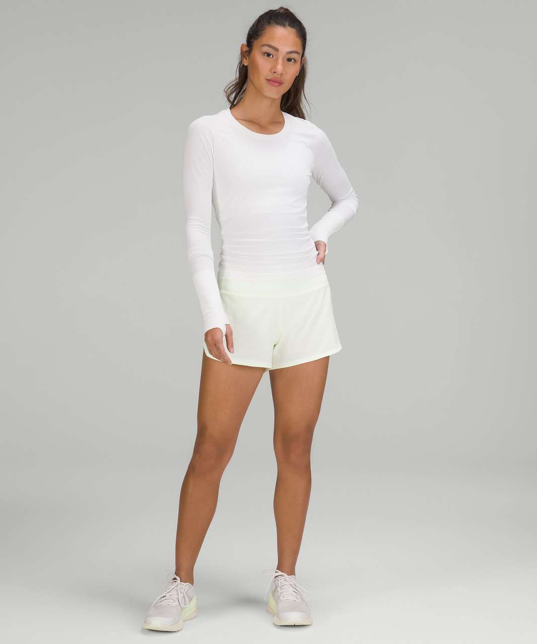 Lululemon Speed Up Mid-Rise Lined Short 4" - Elixir