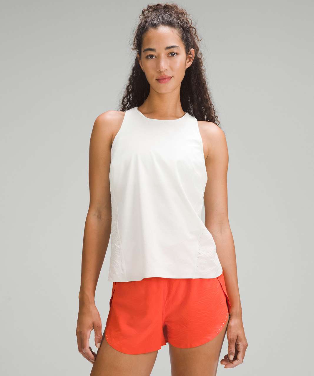 Lululemon SWIFTLY Breathe MUSCLE TANK White SZ 8 NWT Macao