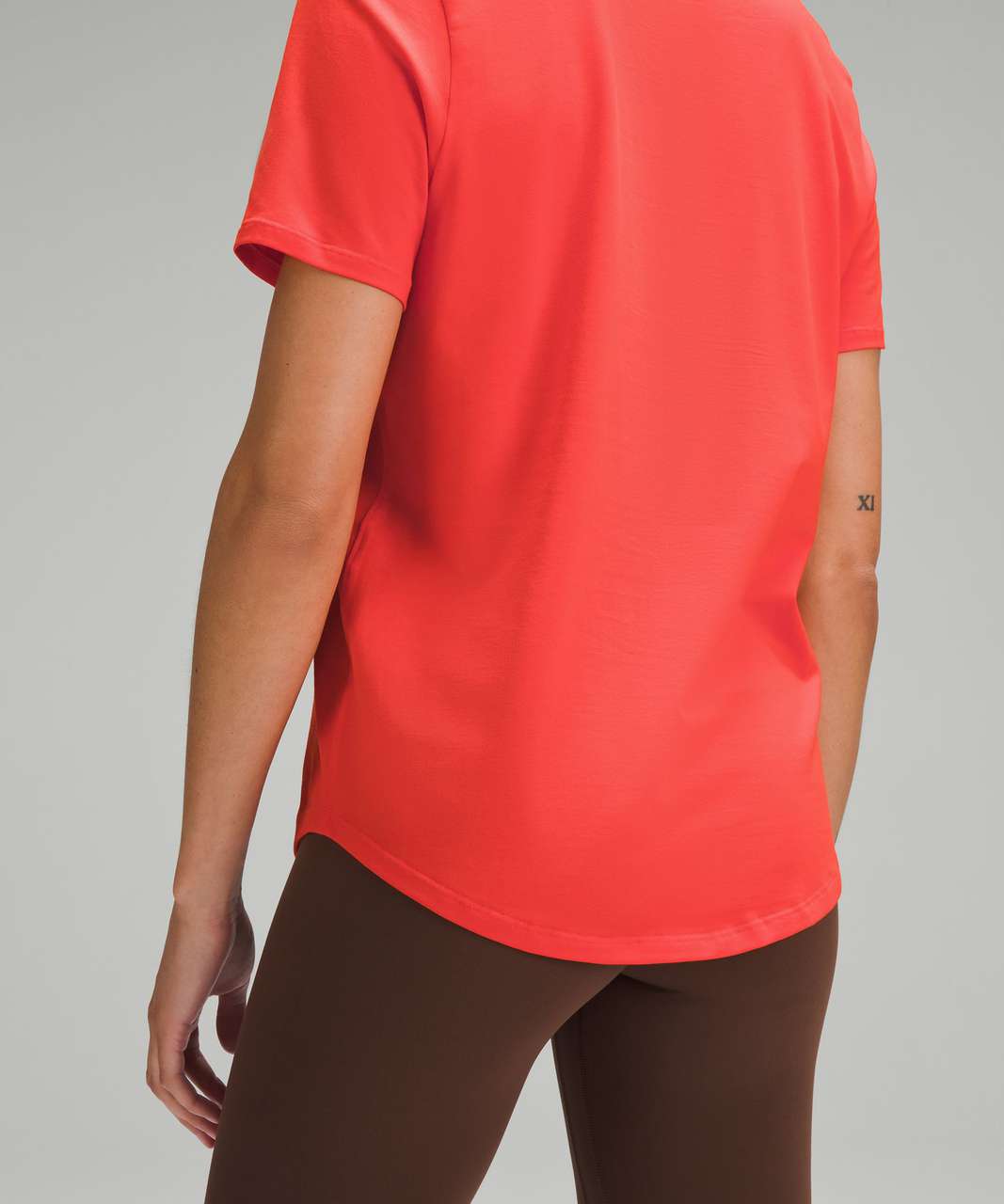 Lululemon Love Crew T-Shirt Size 8 Orange