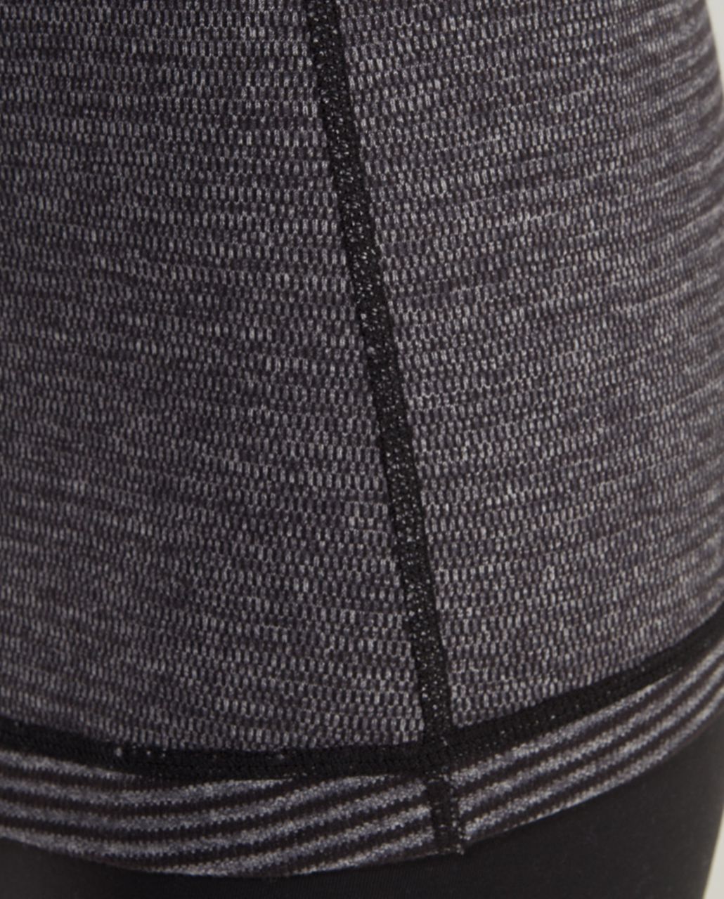 Lululemon Run: Turn Around Short Sleeve - Black Heathered Coal Mini ...