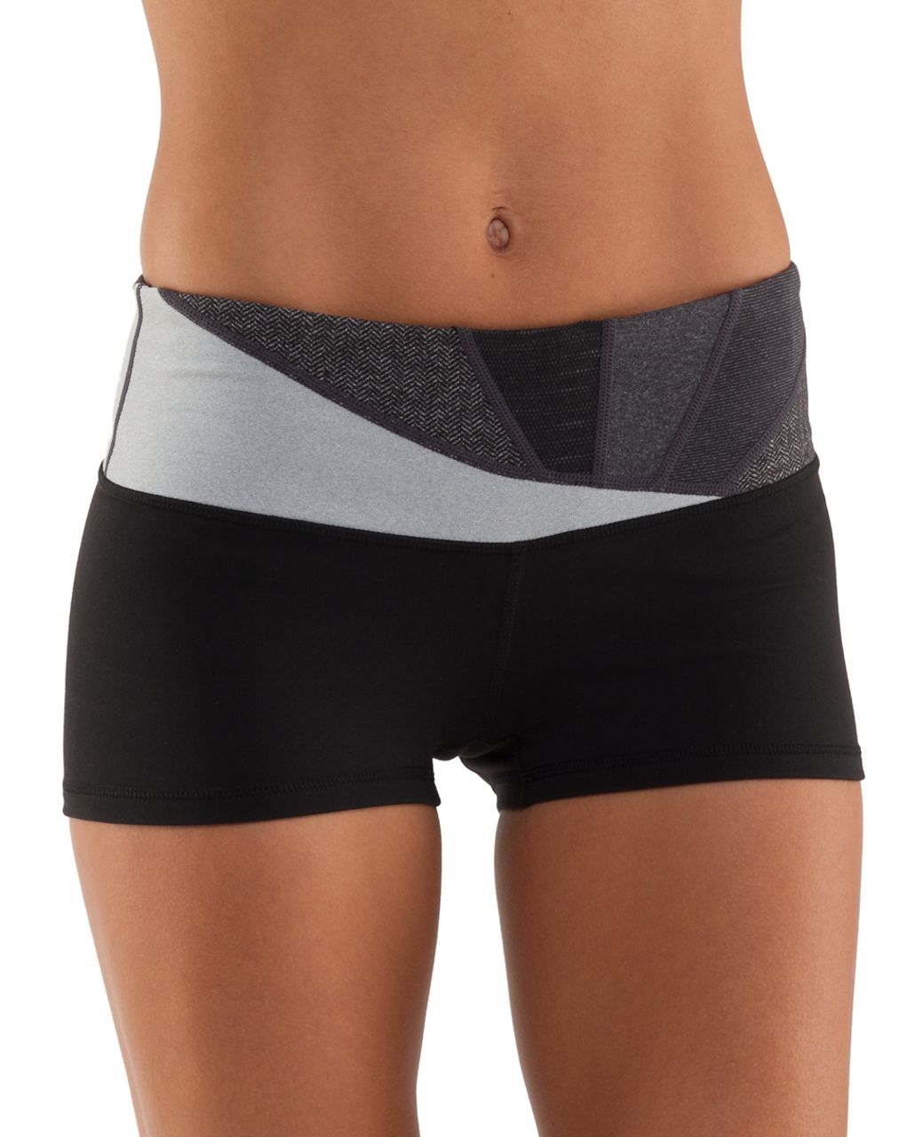 Lululemon Boogie Short - Black /  Quilting Winter 2