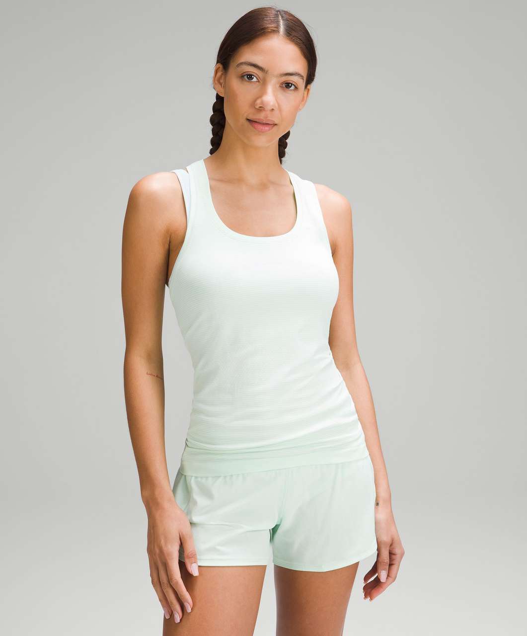 SWIFTLY TECH RACERBACK TANK TOP 2.0 Distorted Noise Creamy Mint