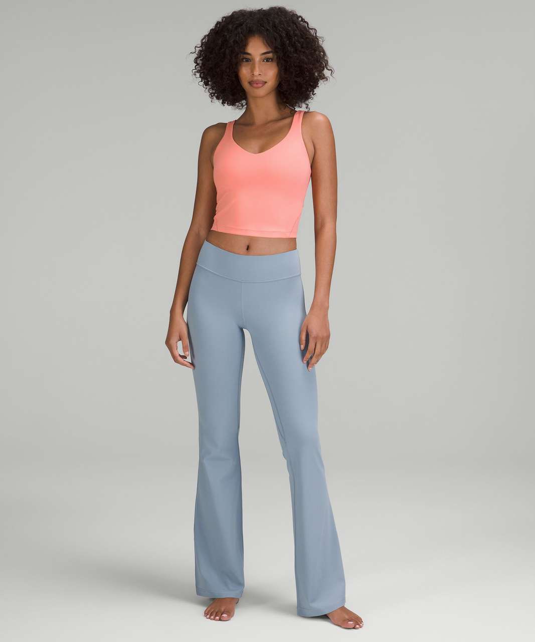 https://storage.googleapis.com/lulu-fanatics/product/82503/1280/lululemon-lululemon-align-low-rise-flared-pant-32-5-chambray-038292-438229.jpg