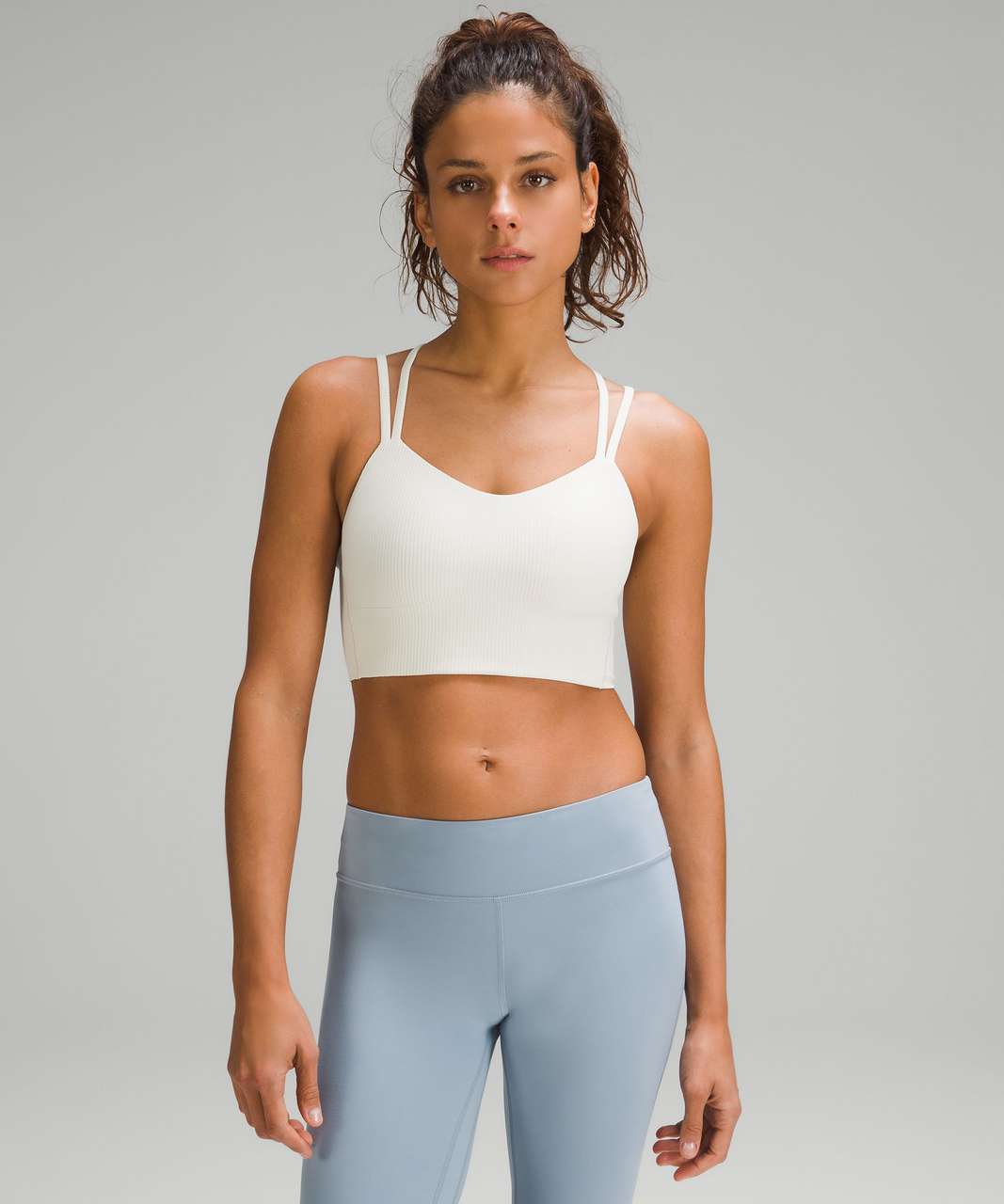 Lululemon Like A Cloud Longline Bra Light Support worn by Chelsea