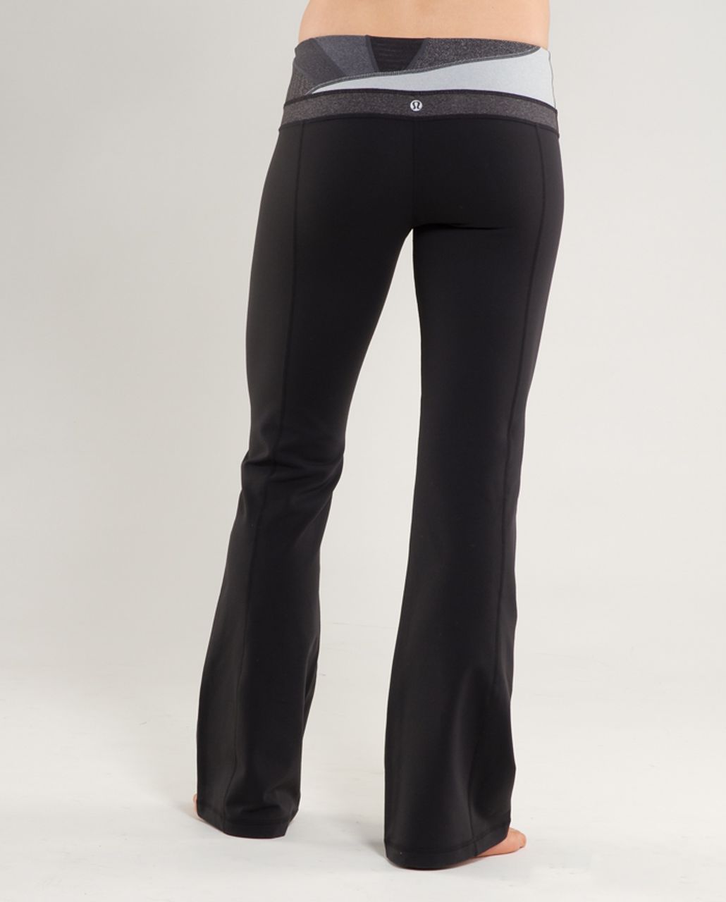 Lululemon Groove Pant (Regular) - Black /  Quilting Winter 2 /  Quilting Winter 2