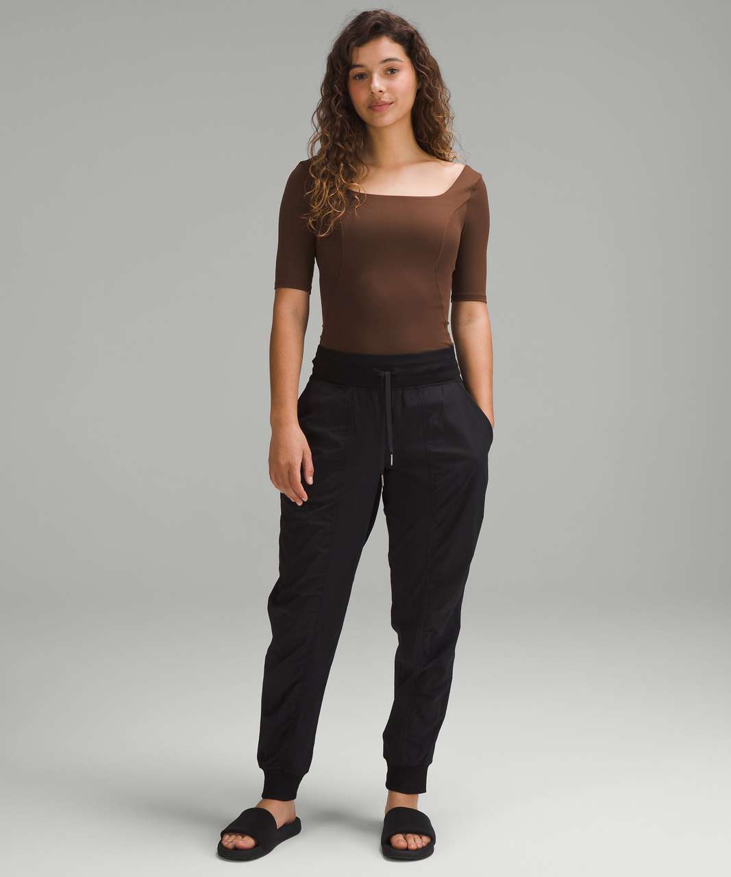 Lululemon Half-Sleeve Close-to-Body Shelf T-Shirt - Java