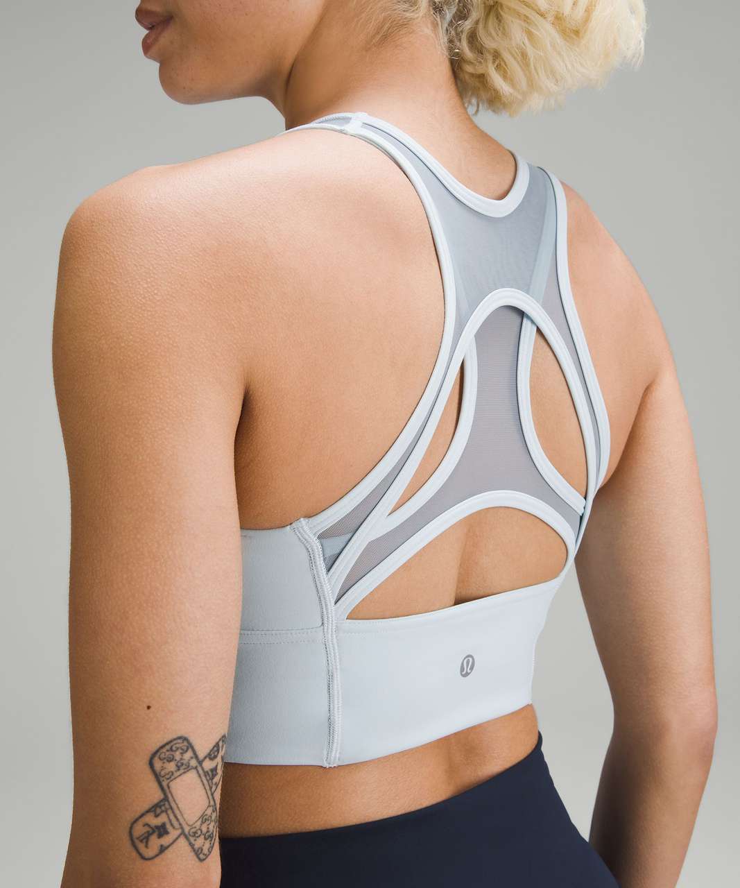 Lululemon Everlux Mesh-Back Train Bra *Light Support, C/D Cup - Powder Blue  / Chambray - lulu fanatics