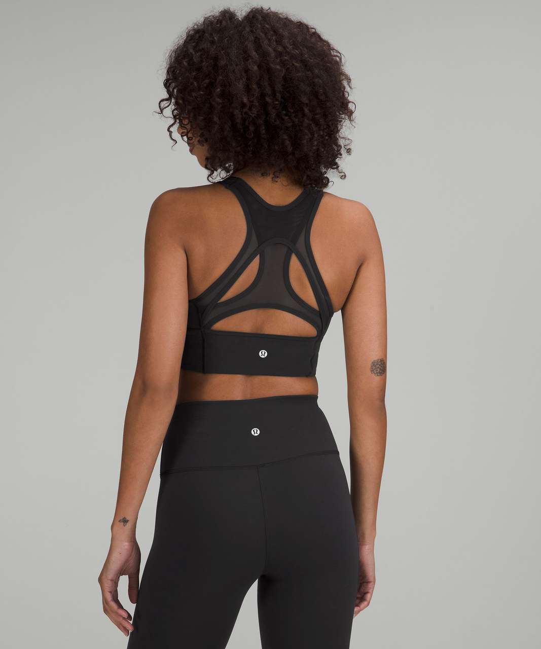 Lululemon Everlux Mesh-Back Train Bra *Light Support, C/D Cup - Black / Black