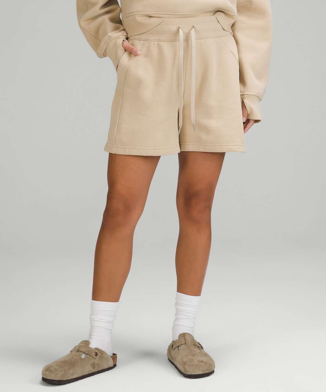 Lululemon Scuba High-Rise Short 5" - Trench