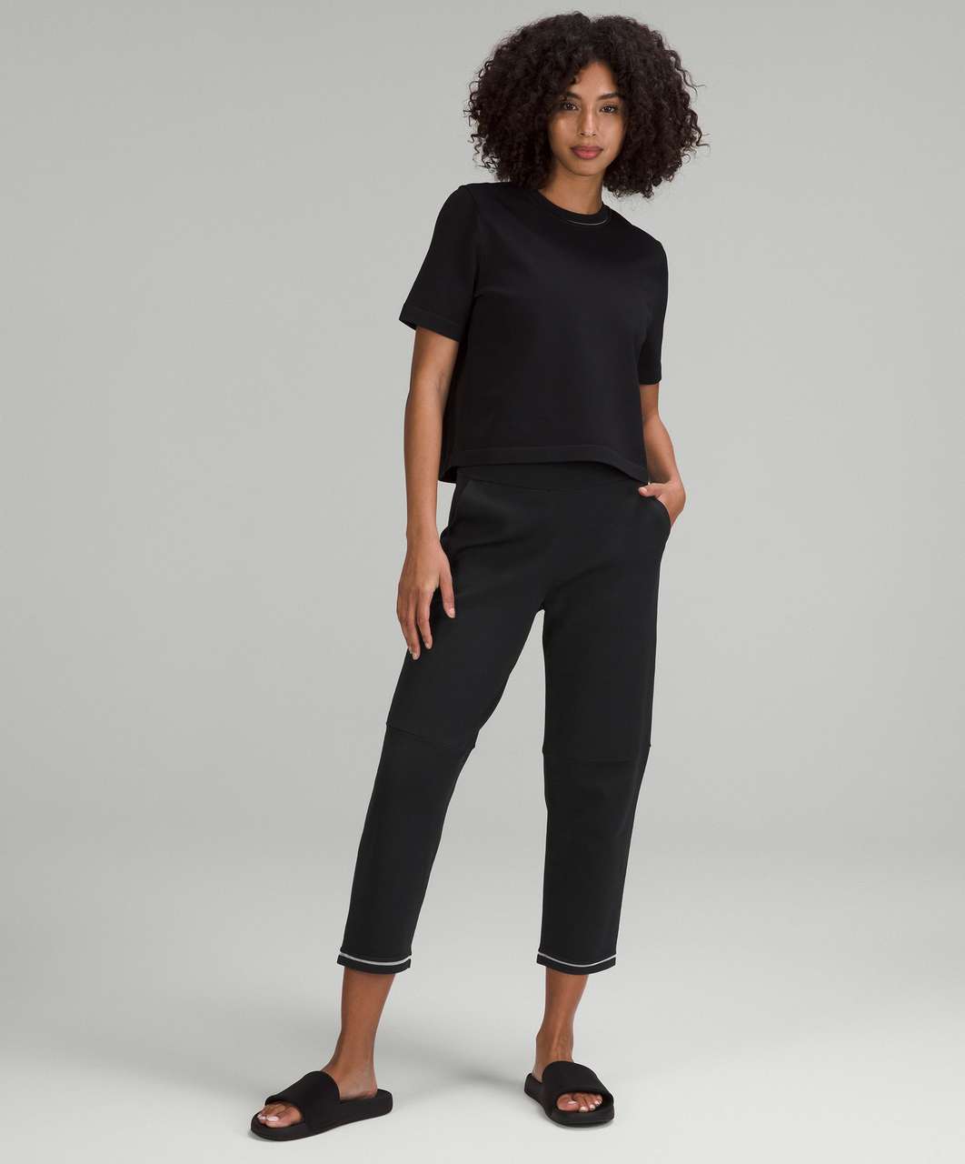 Lululemon Relaxed-Fit High-Rise Knit Cropped Pants 24" - Black