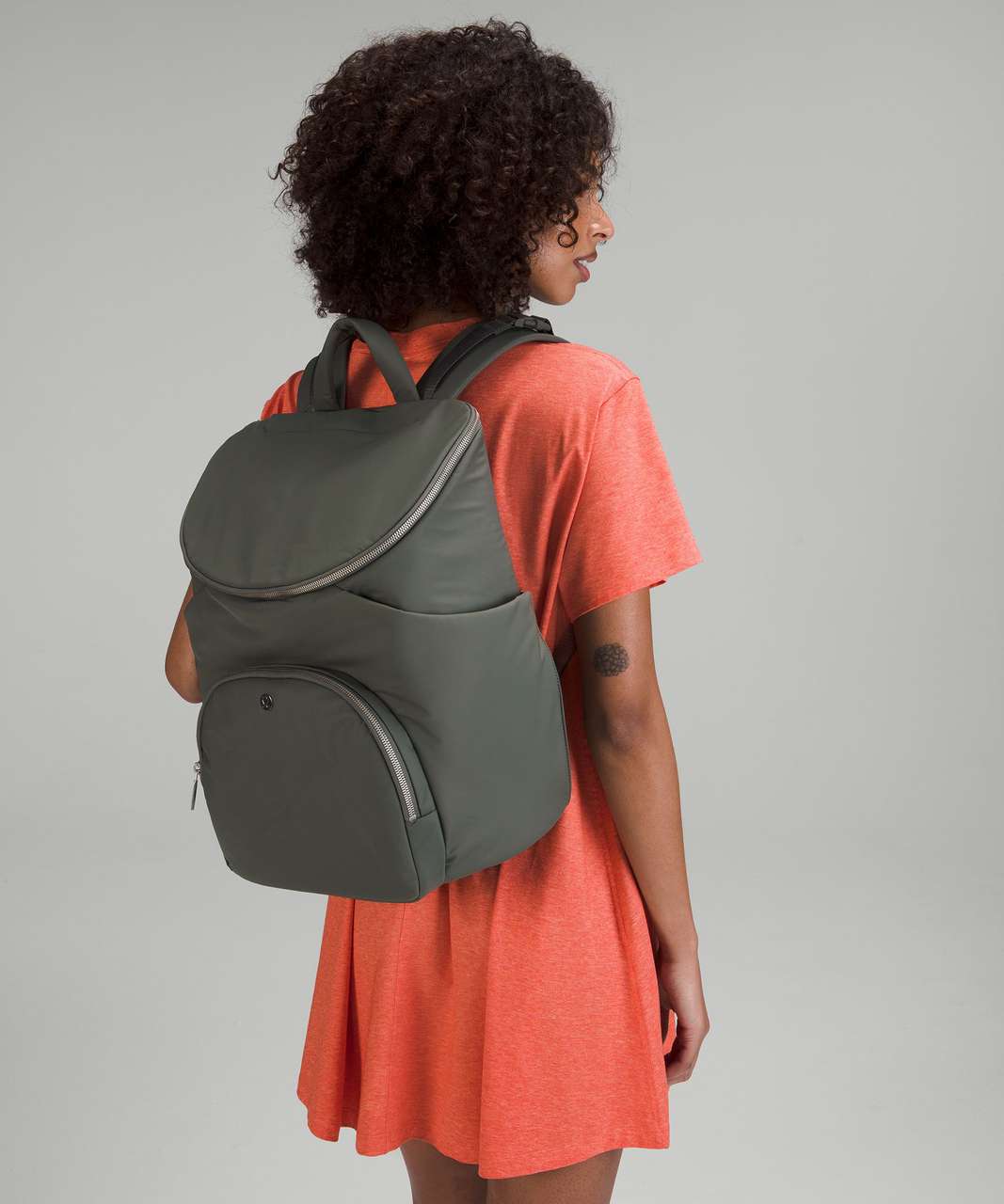Lululemon New Parent Backpack 17L - Grey Sage / Silver Drop