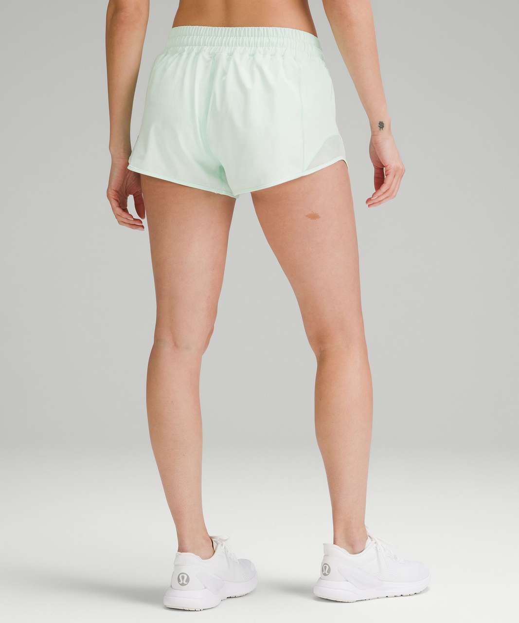 Lululemon Hotty Hot Low-Rise Lined Short 2.5" - Mint Moment