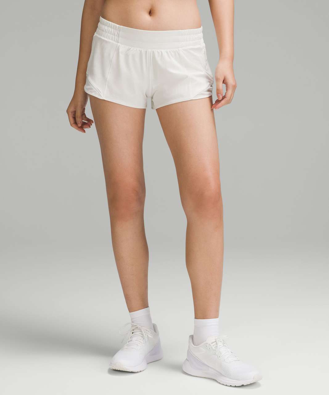 Lululemon Hotty Hot Low-Rise Lined Short 2.5" - Bone (First Release)