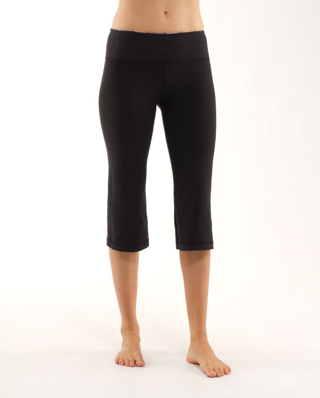 Lululemon Wide Leg Crop Black Reversible Size 8 Leggings