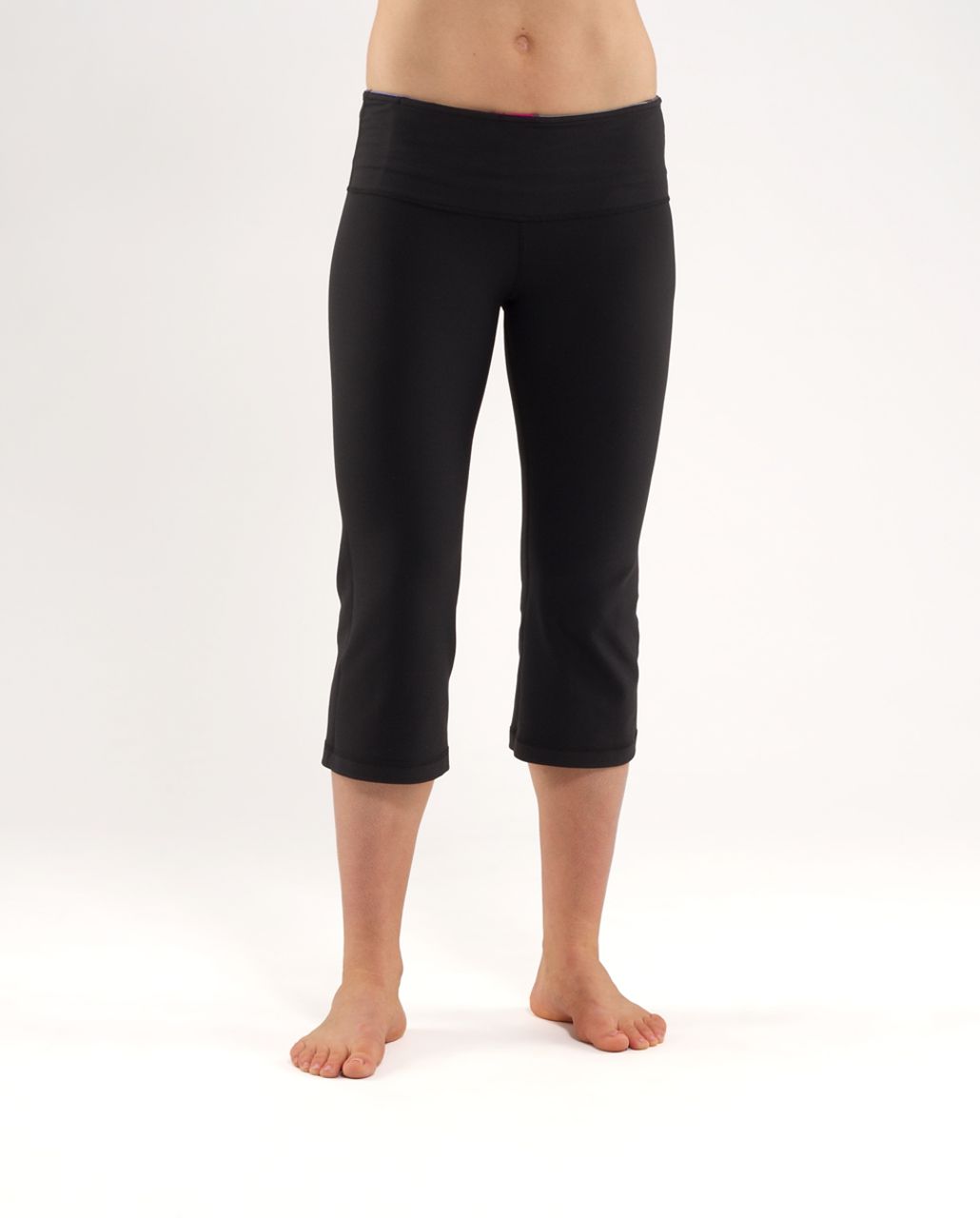 Lululemon Groove Crop - Black /  Quilt 23 /  Coal Wee Stripe