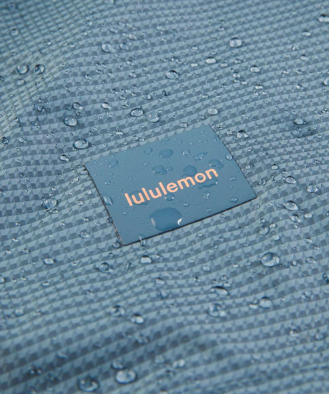 Lululemon Cinch-Back Half-Zip Hiking Pullover - Utility Blue / Powder Blue