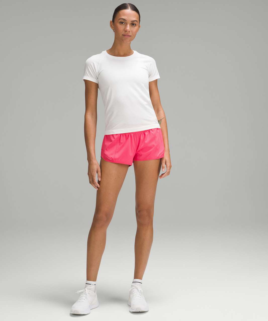 Lululemon Hotty Hot Low-Rise Lined Short 2.5