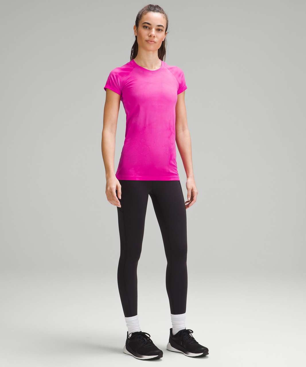 Lululemon Nulu™ Cropped Slim Yoga Short Sleeve Sz 6 Grey Sage/Camo/Pink  Mist, Women's Fashion, Activewear on Carousell