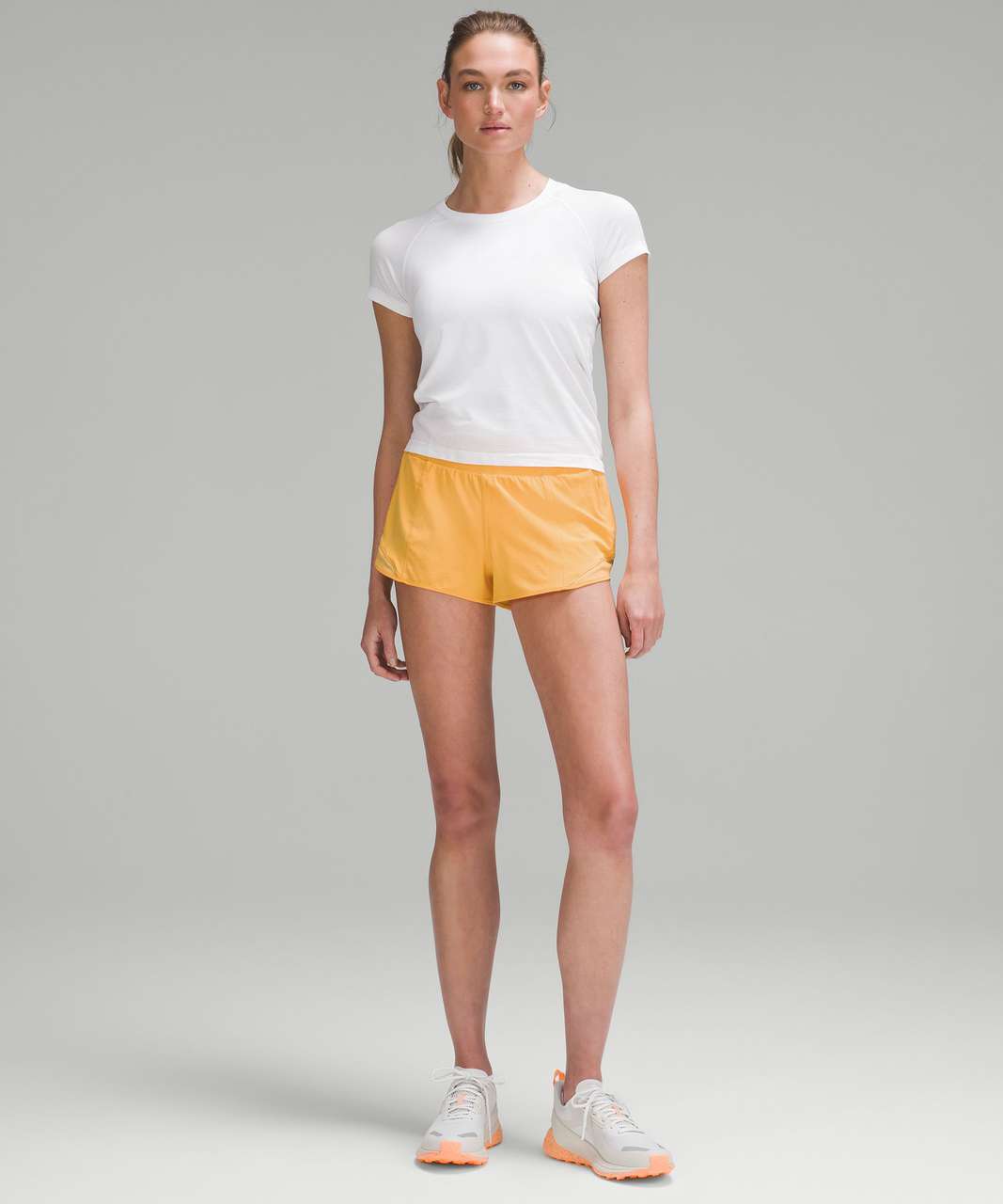 Lululemon Hotty Hot High-Rise Lined Short 2.5" - Mango Dream