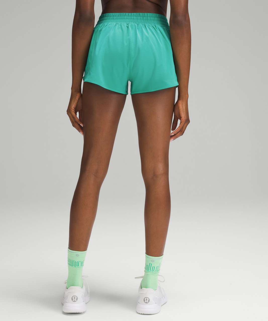 Lululemon Hotty Hot Low Rise Short 2.5 Crispin Green Womens Size