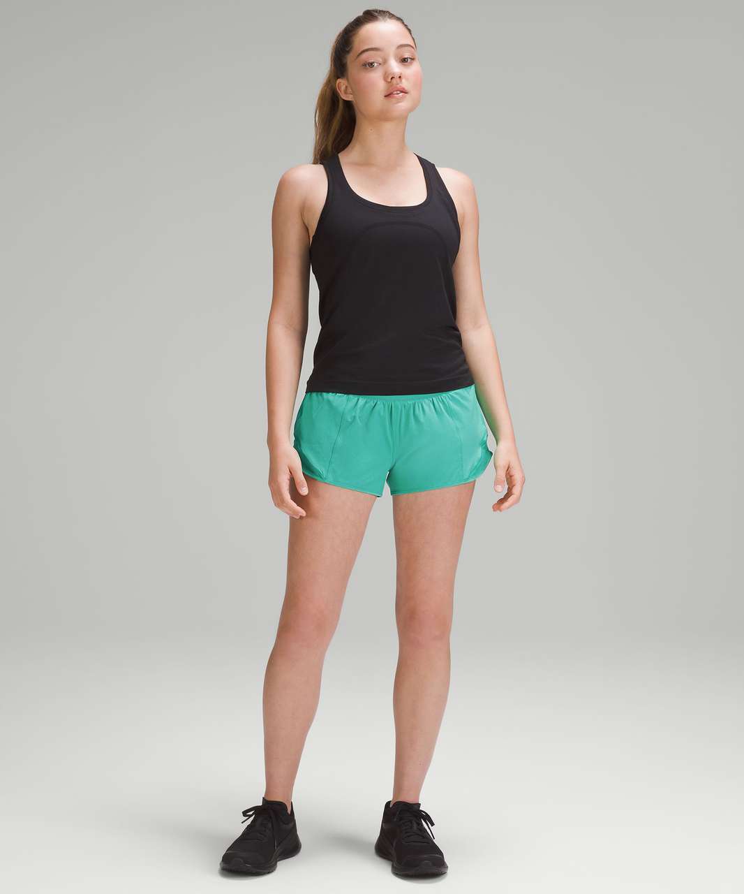 Lululemon Hotty Hot Low-Rise Lined Short 2.5" - Kelly Green