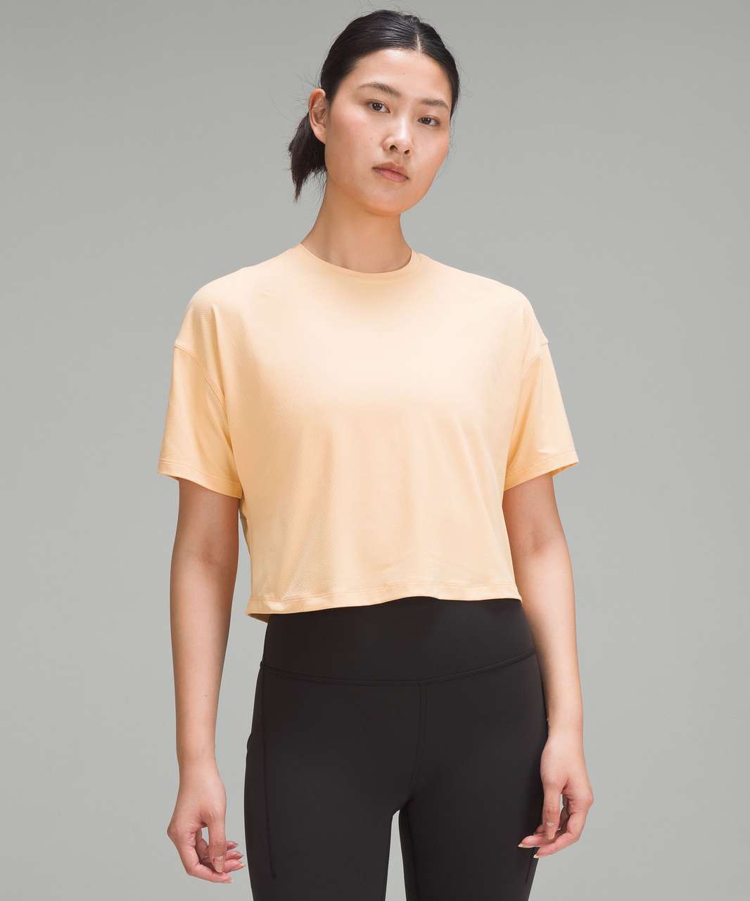 Lululemon Reflective Tshirt - Gem