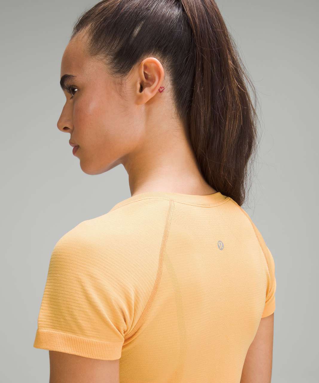 Lululemon Swiftly Tech Short-Sleeve Shirt 2.0 - Mango Dream / Mango Dream