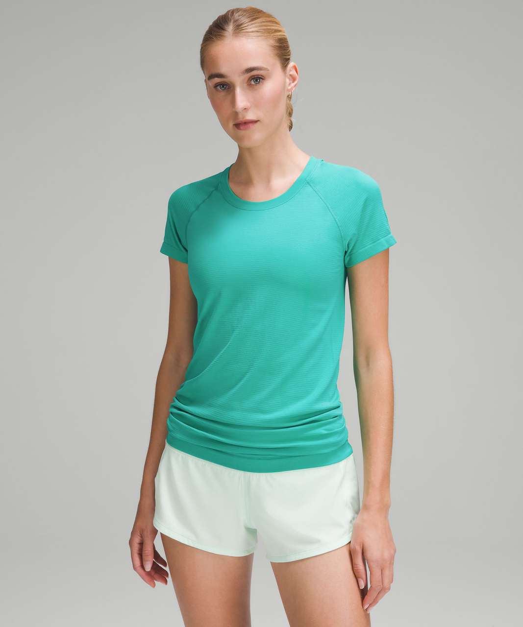 Lululemon Fundamental T Shirt Short Sleeve Size Medium M Kelly Green KLLG