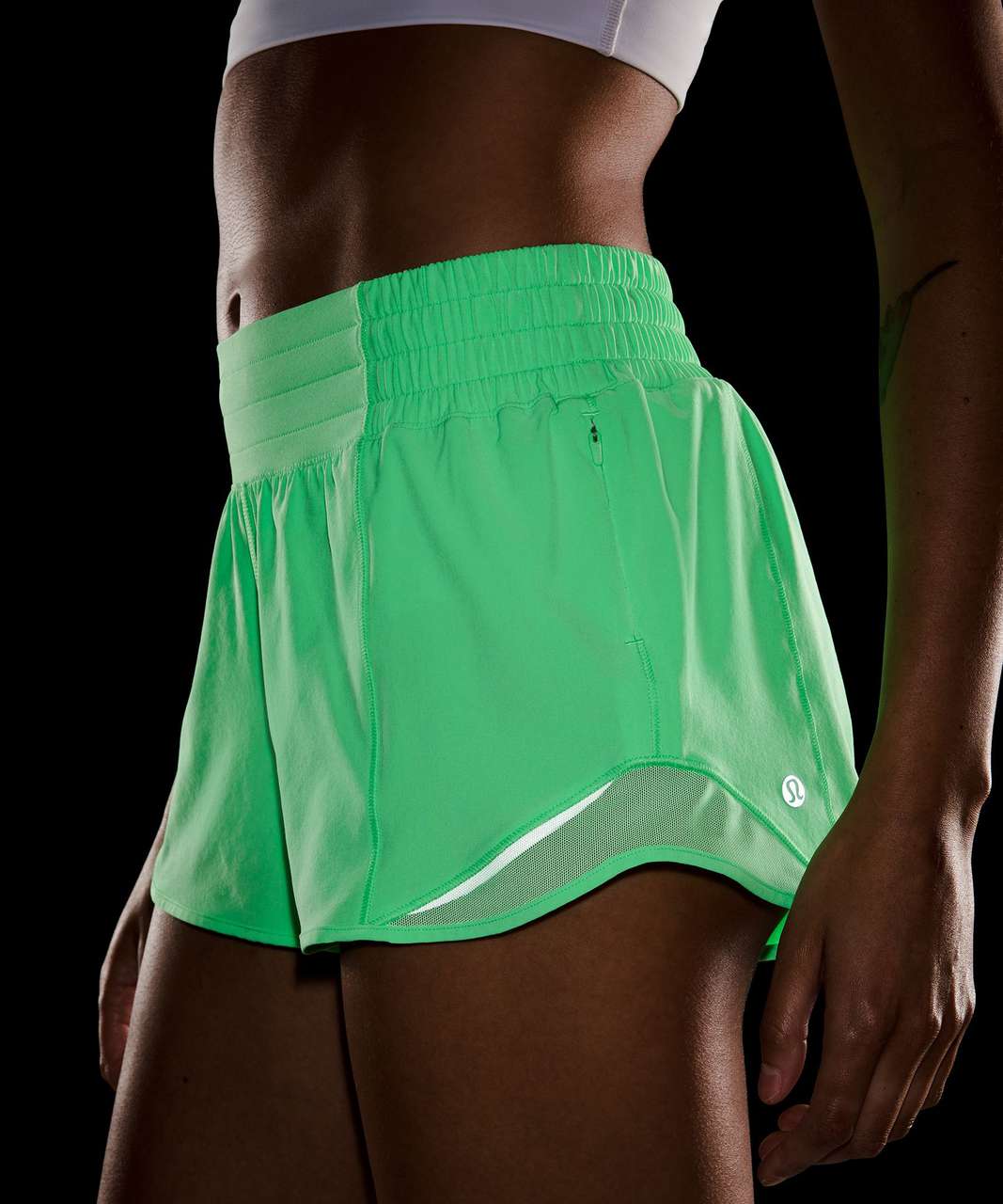 NEW LULULEMON Hotty Hot 2.5 LR Short 0 6 Kelly Green