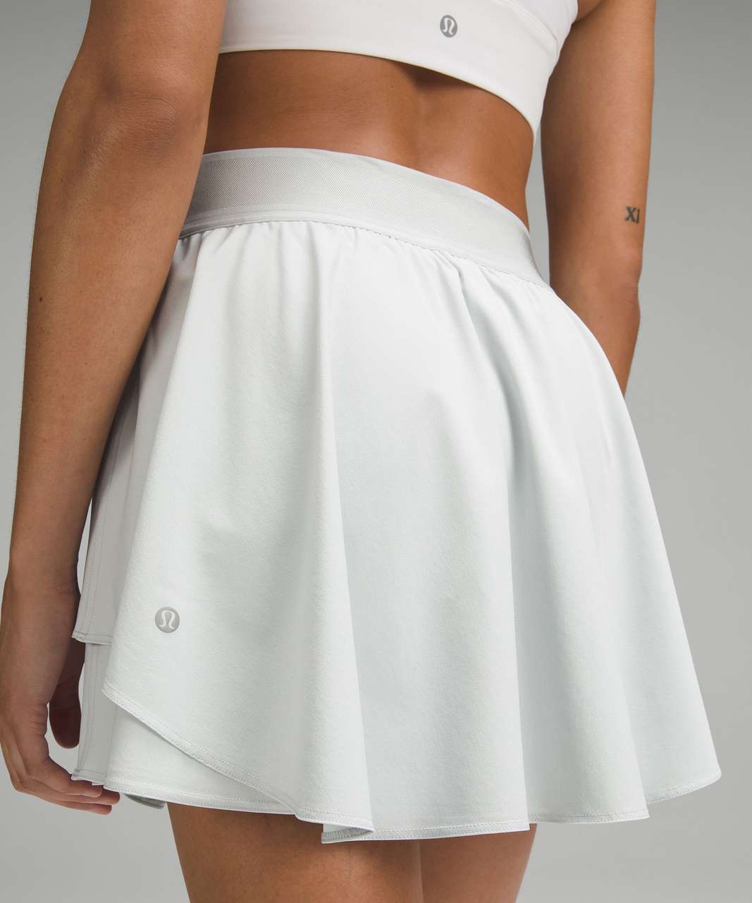 Lululemon Athletica Color Block Solid White Silver Skort Size 12