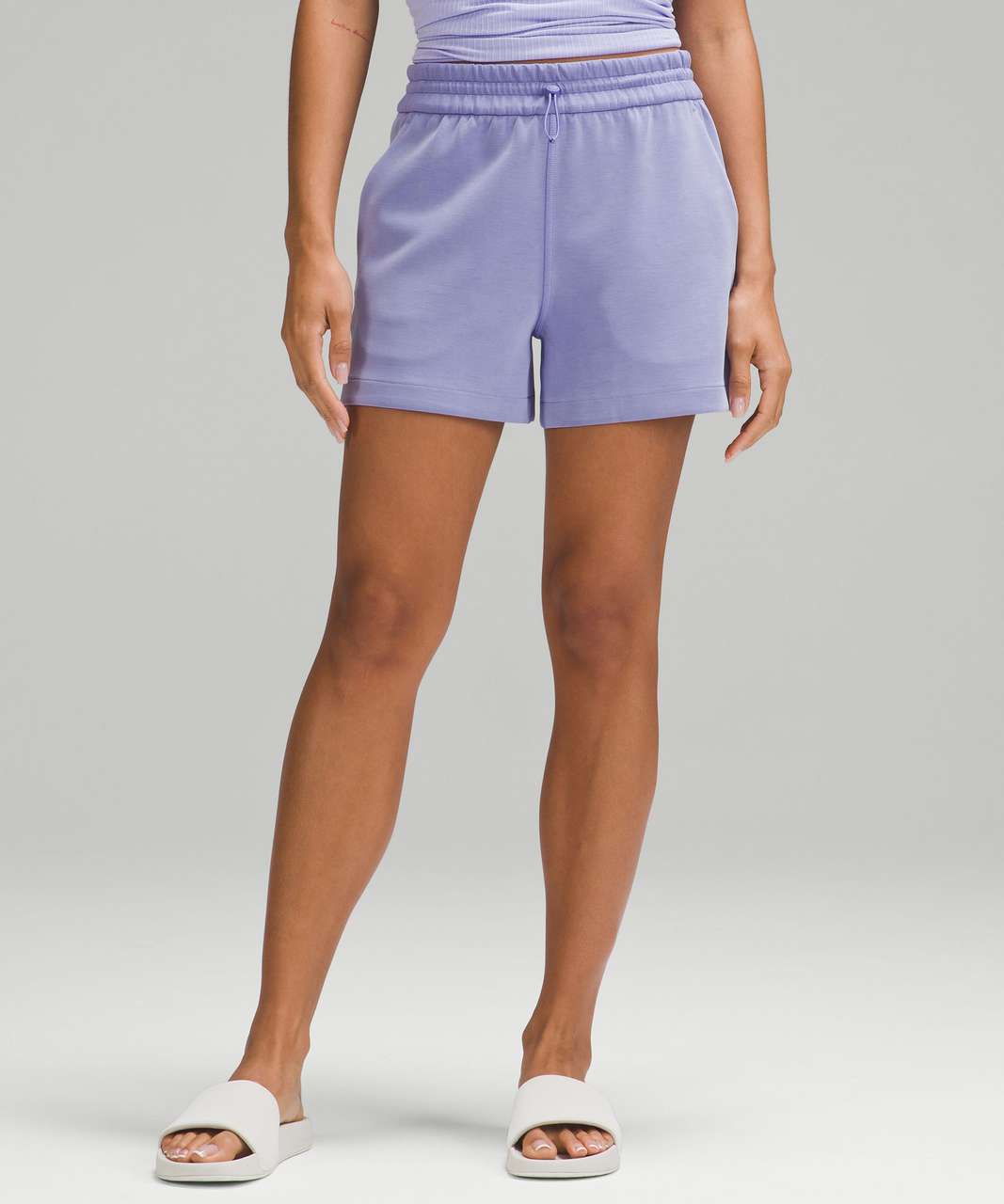 Lululemon Softstreme High-Rise Short 4" - Dark Lavender