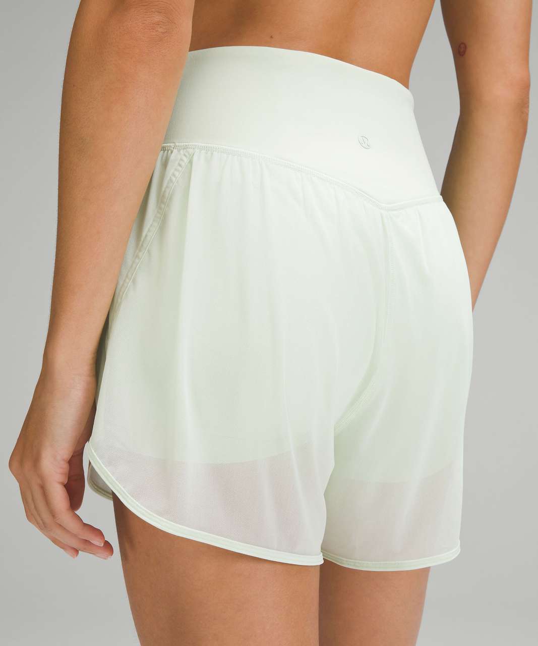 Lululemon Nulu and Mesh High-Rise Yoga Short 3.5 - Kohlrabi Green