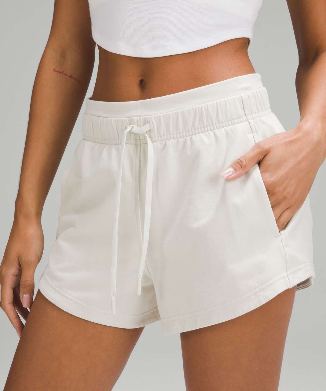 Lululemon Inner Glow High-Rise Short 3" - Bone