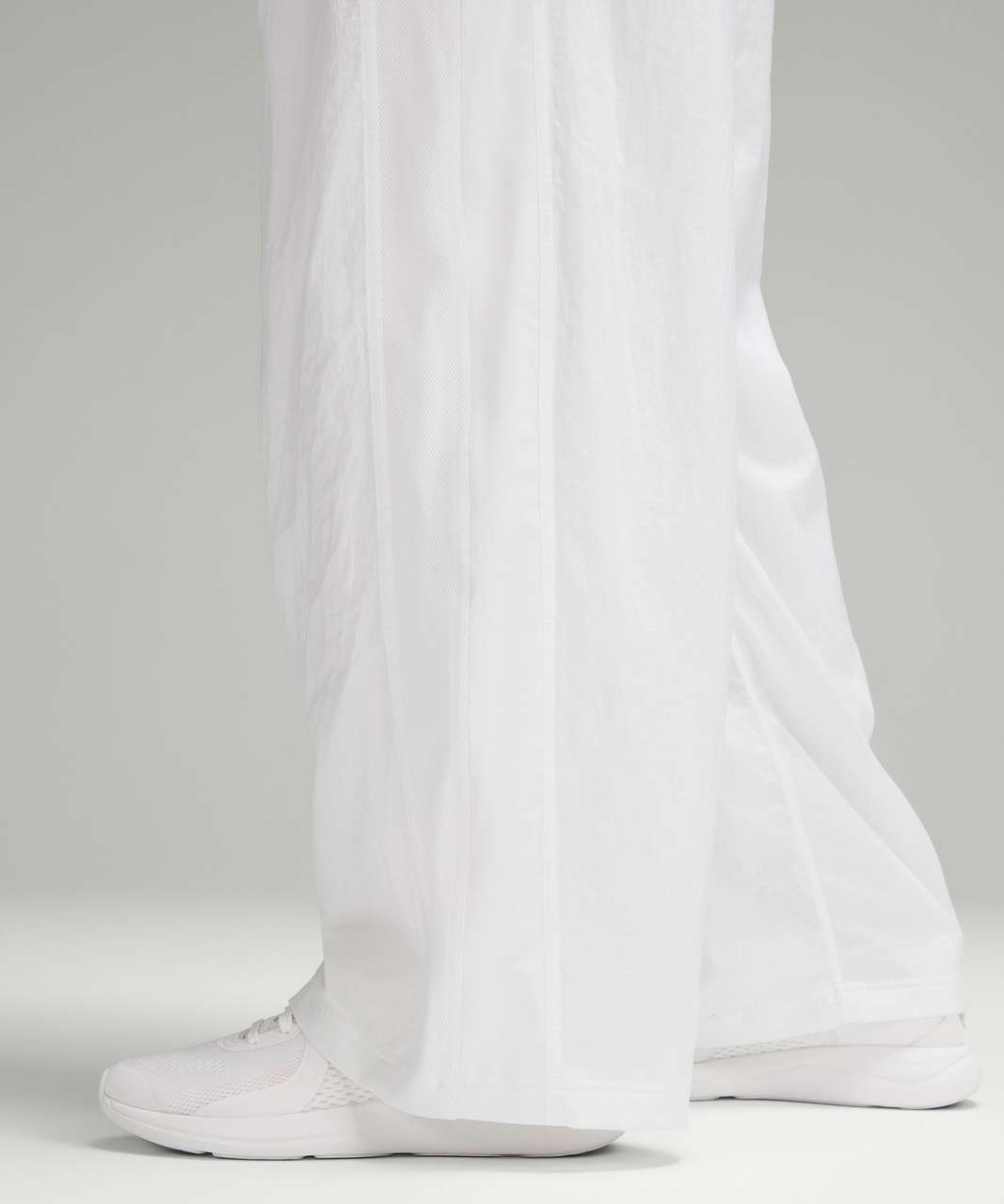 Lululemon Lightweight Tennis Mid-Rise Track Pants *Full Length - White