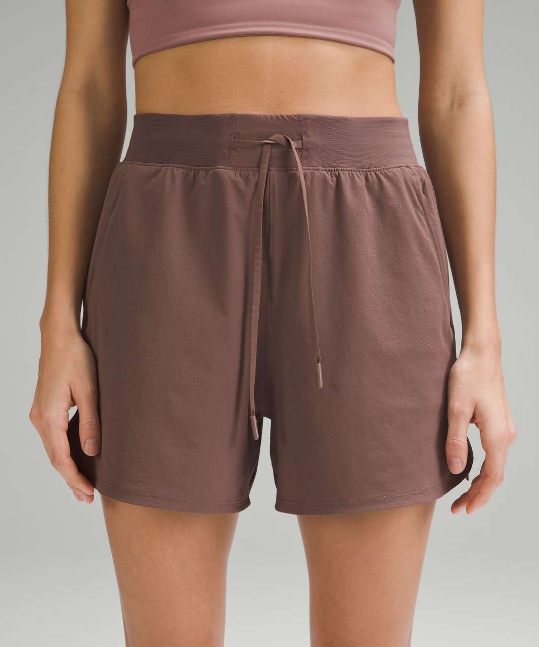 Lululemon License to Train Short 5” Linerless Size Large DEWY 07030