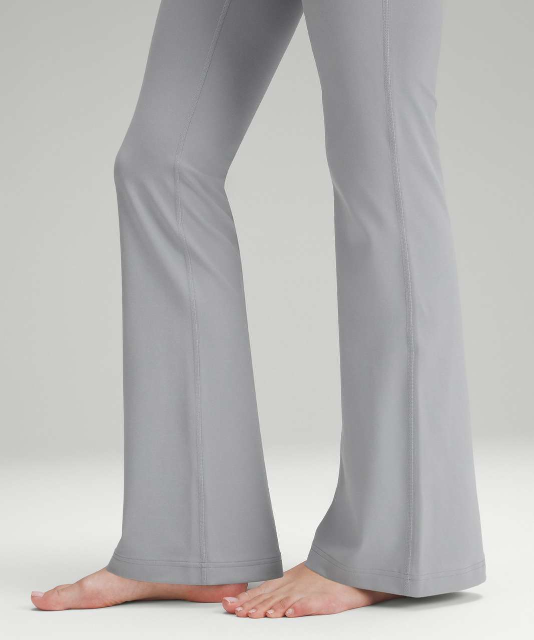 Lululemon Groove Pants - size 8 regular for sale in North Saanich