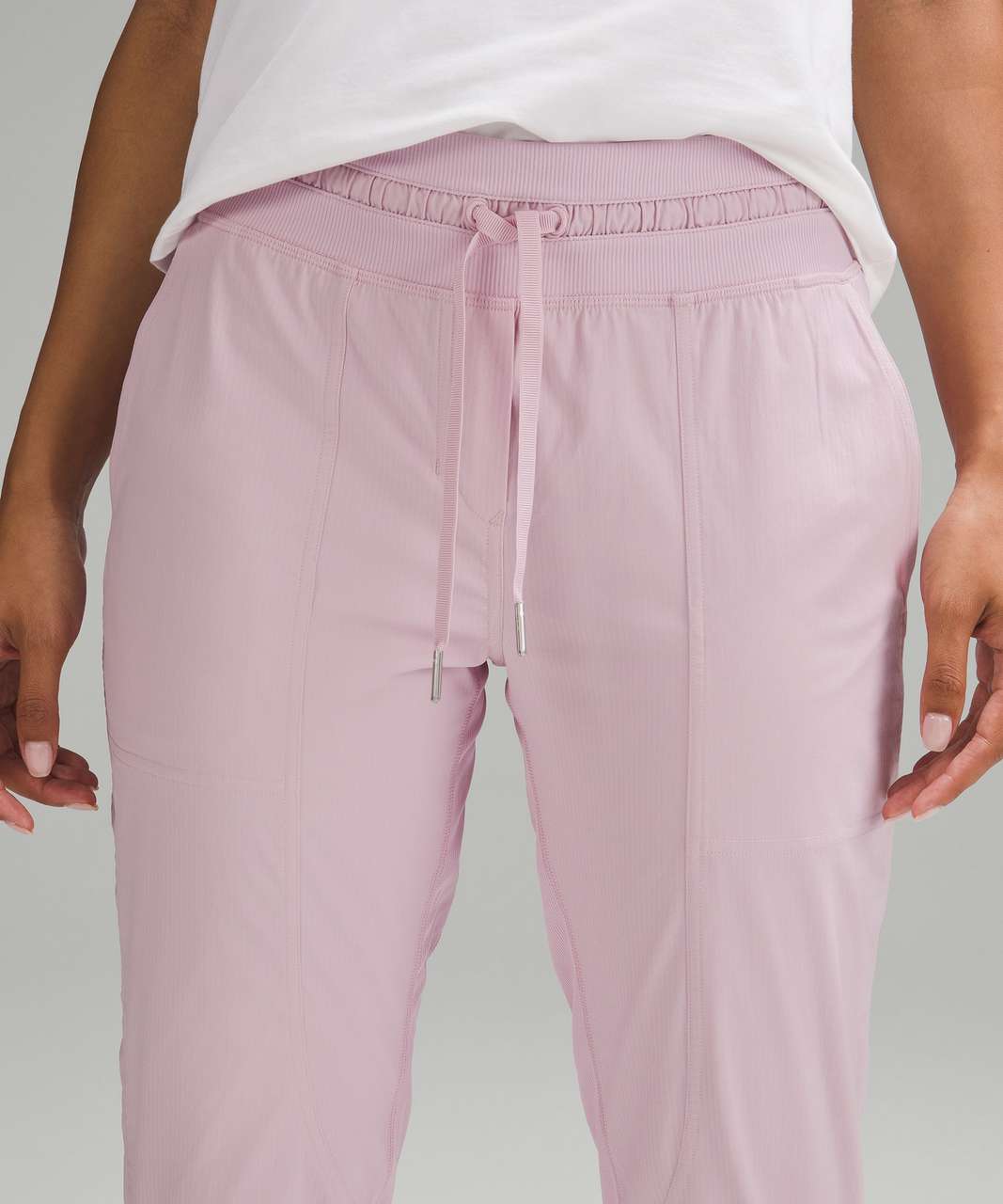 PSA: dance studio mid rise crop in bone are lined 😭 : r/lululemon