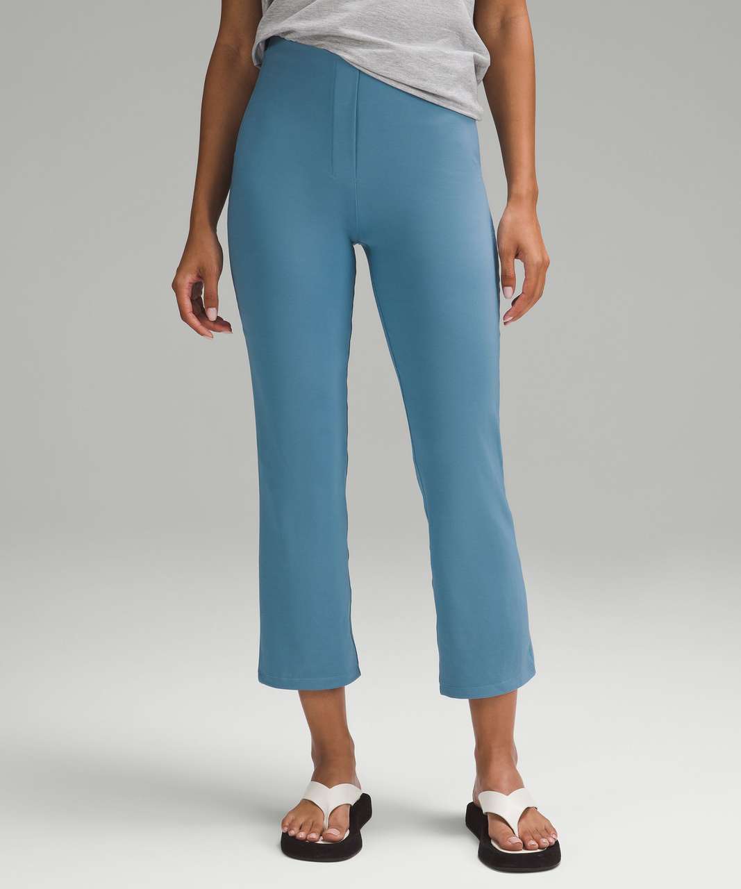 Lululemon Smooth Fit Pull-On High-Rise Cropped Pant - Utility Blue