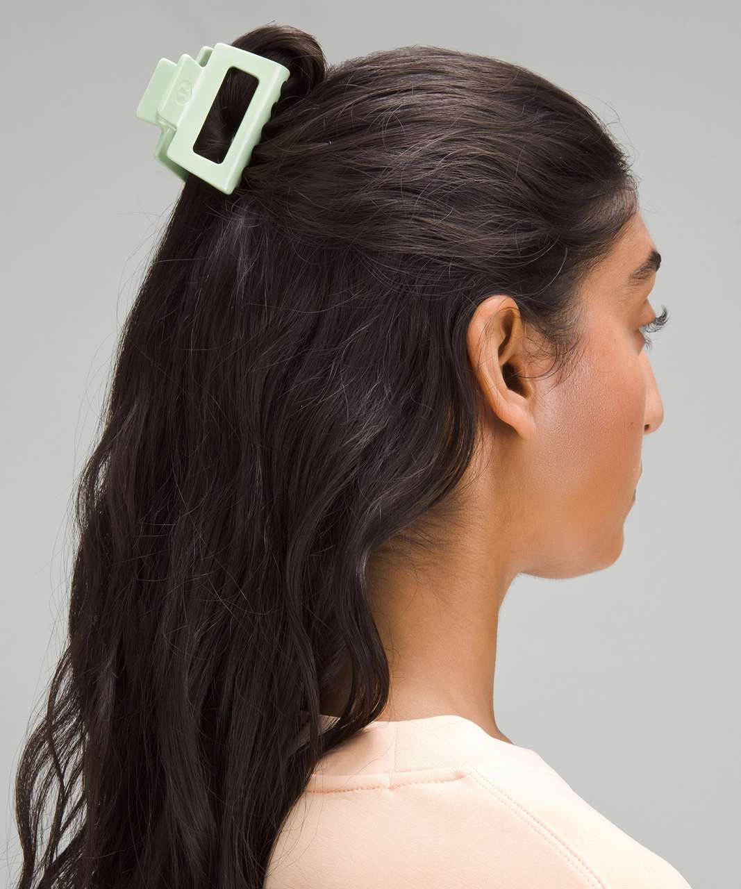 Lululemon Medium Claw Hair Clip - Kohlrabi Green