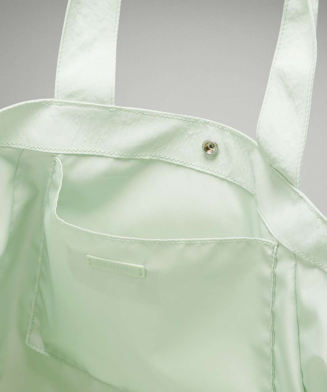 Lululemon Side-Cinch Shopper Bag 18L - Kohlrabi Green - lulu fanatics