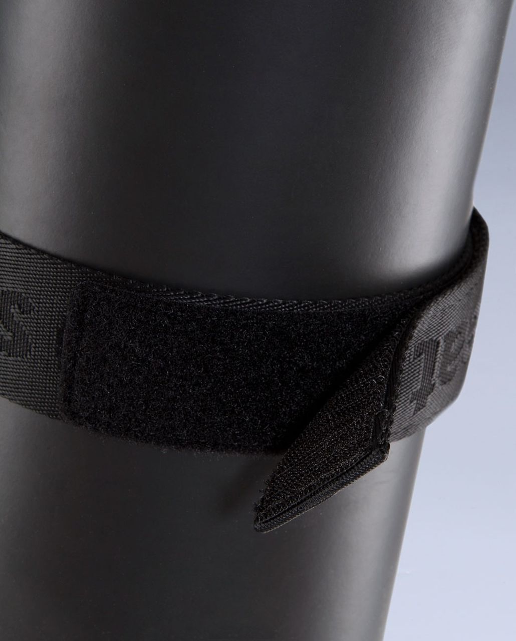 Lululemon No-Brainer Mat Strap - Black (First Release)